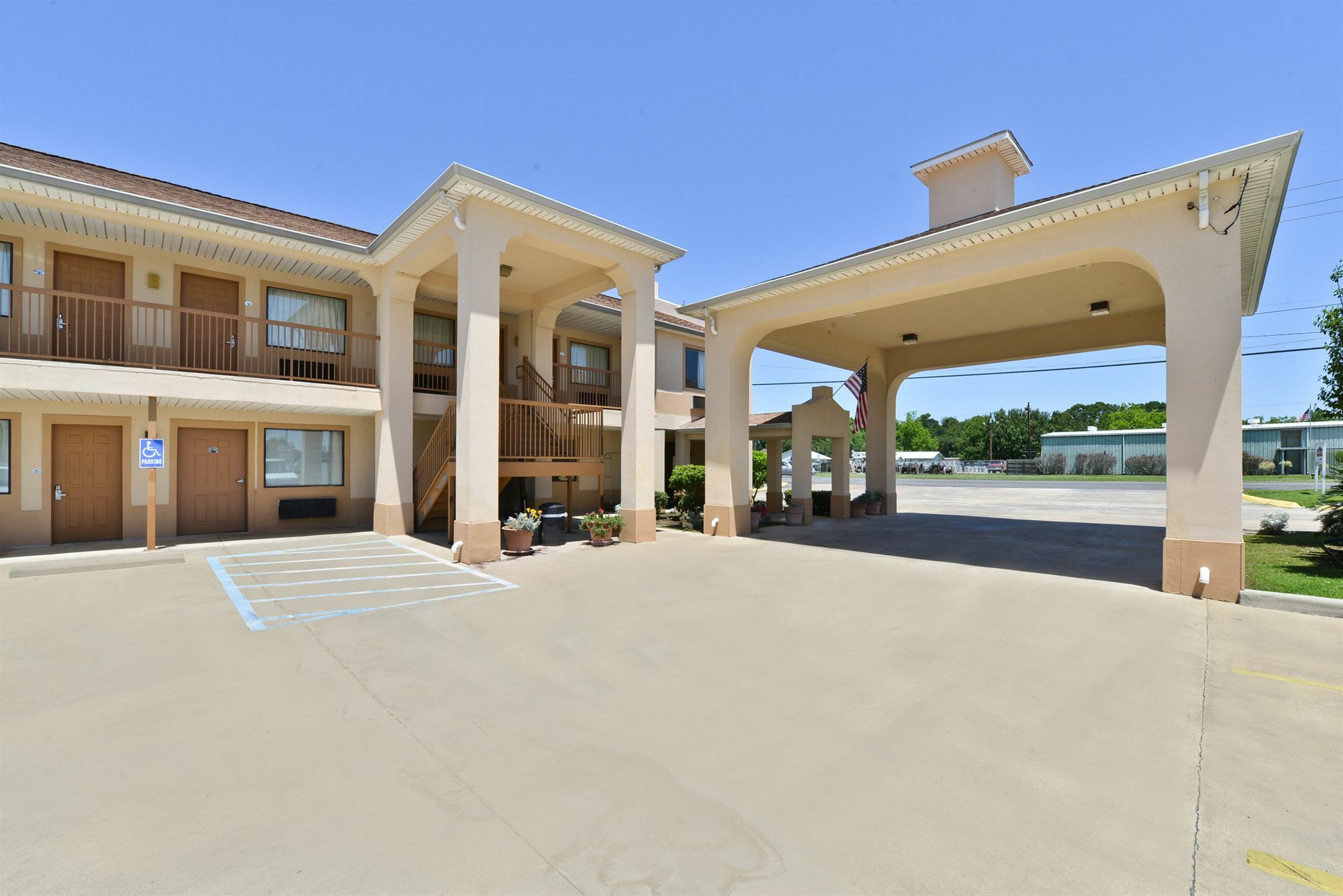 Days Inn By Wyndham Abbeville Екстер'єр фото