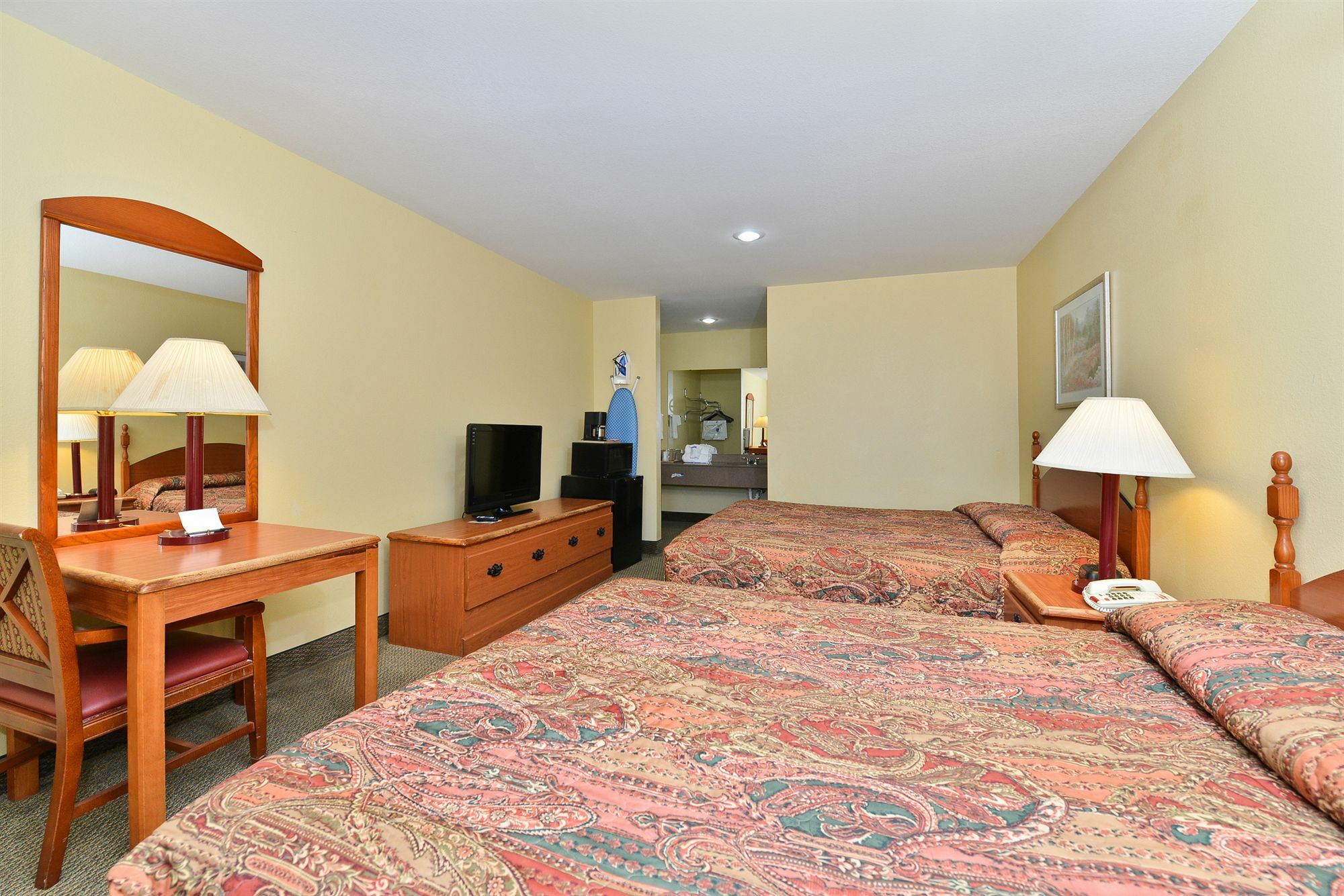 Days Inn By Wyndham Abbeville Екстер'єр фото